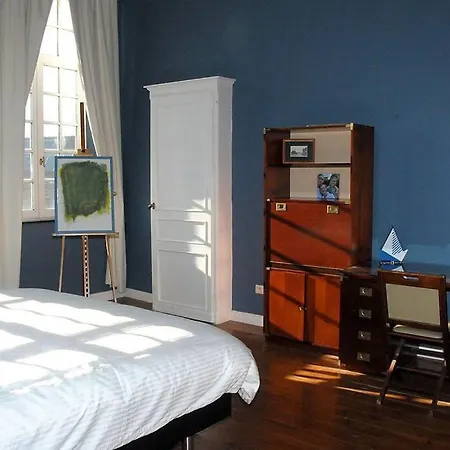 Petit Château à La Campagne. * Beloeil