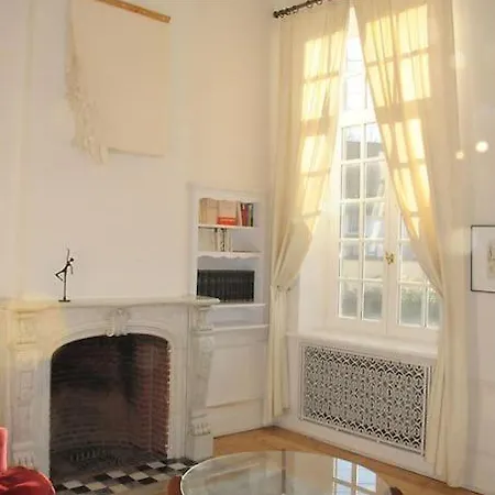 Petit Chateau A La Campagne.