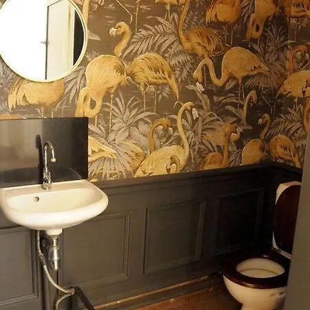 Vila Petit Chateau A La Campagne. *