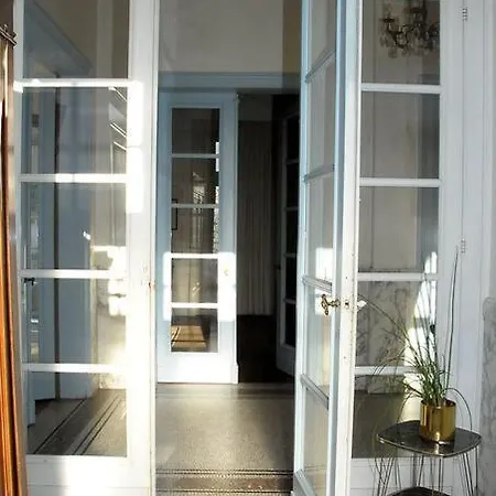 Villa Petit Château à La Campagne.