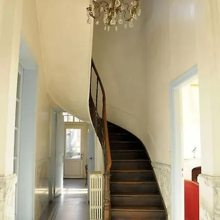 Villa Petit Château à La Campagne.